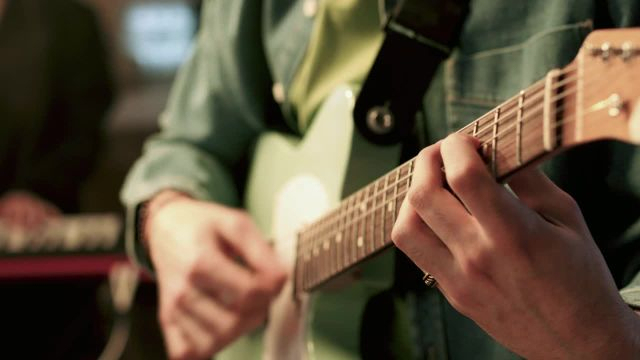 5123586_Person_People_1280x720